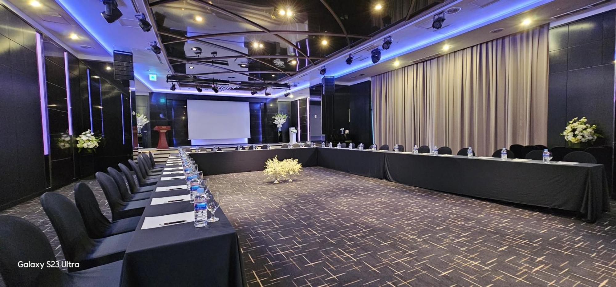 Hotel Solaire Порён Экстерьер фото