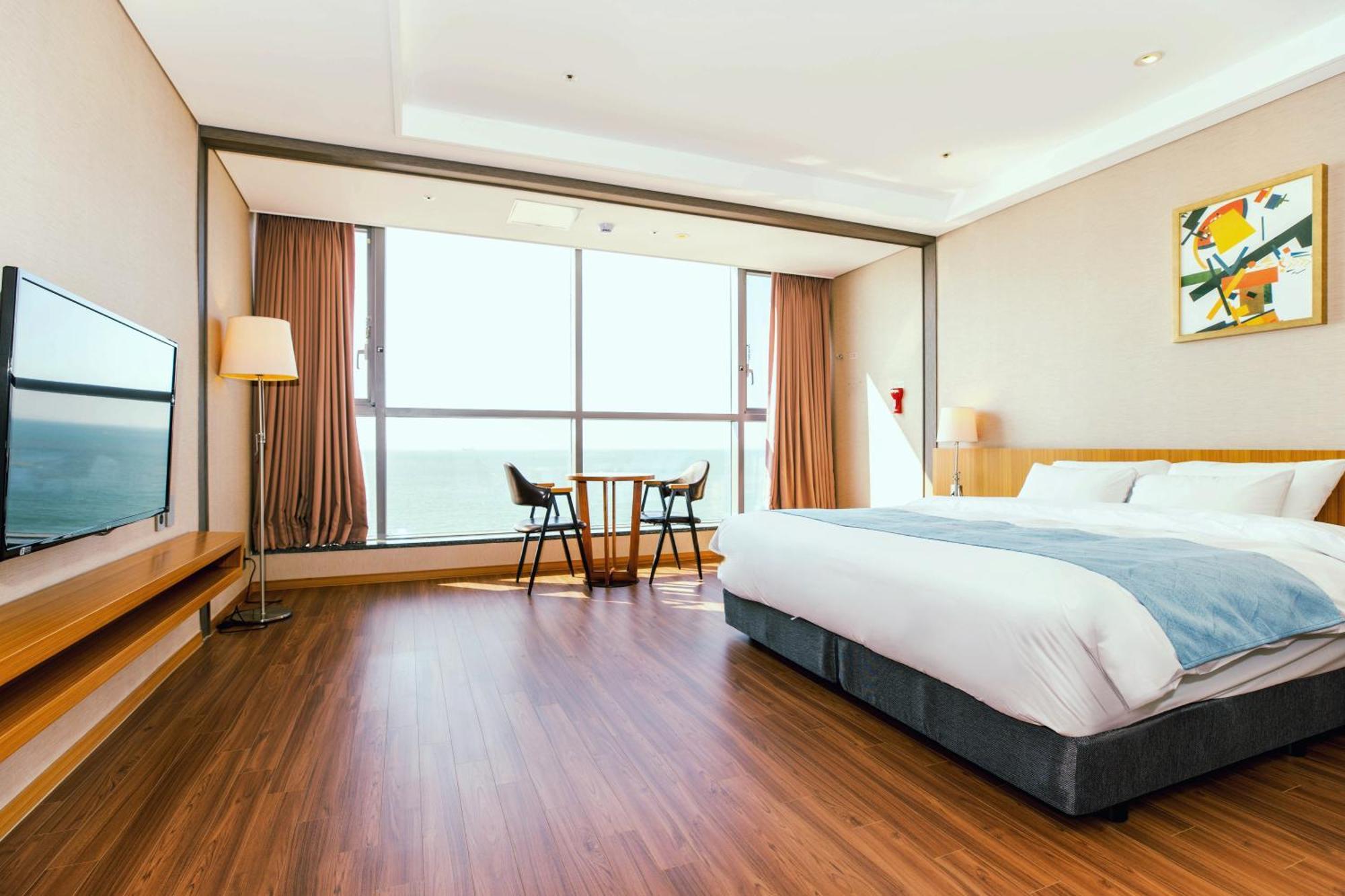 Hotel Solaire Порён Экстерьер фото