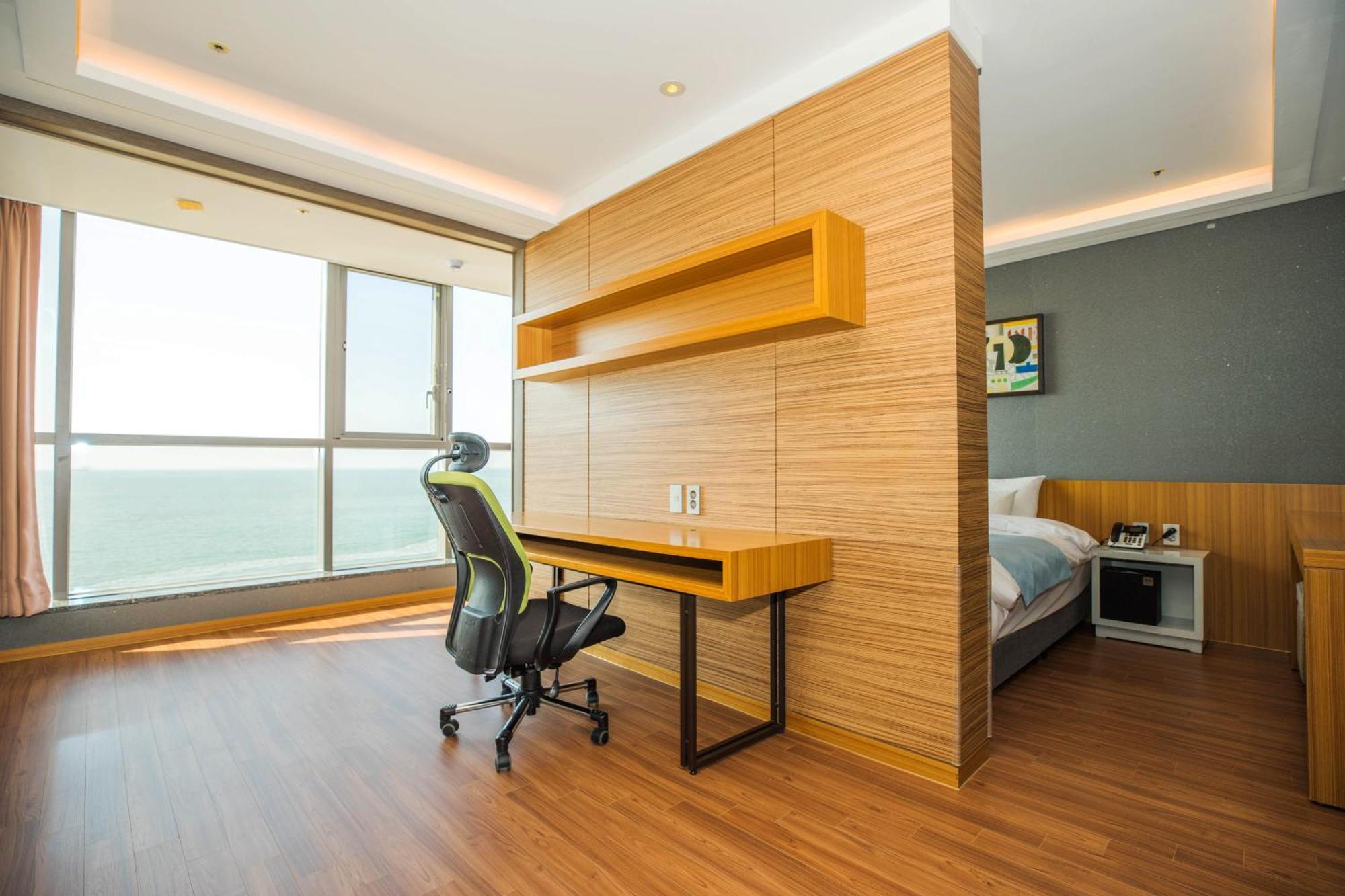 Hotel Solaire Порён Экстерьер фото