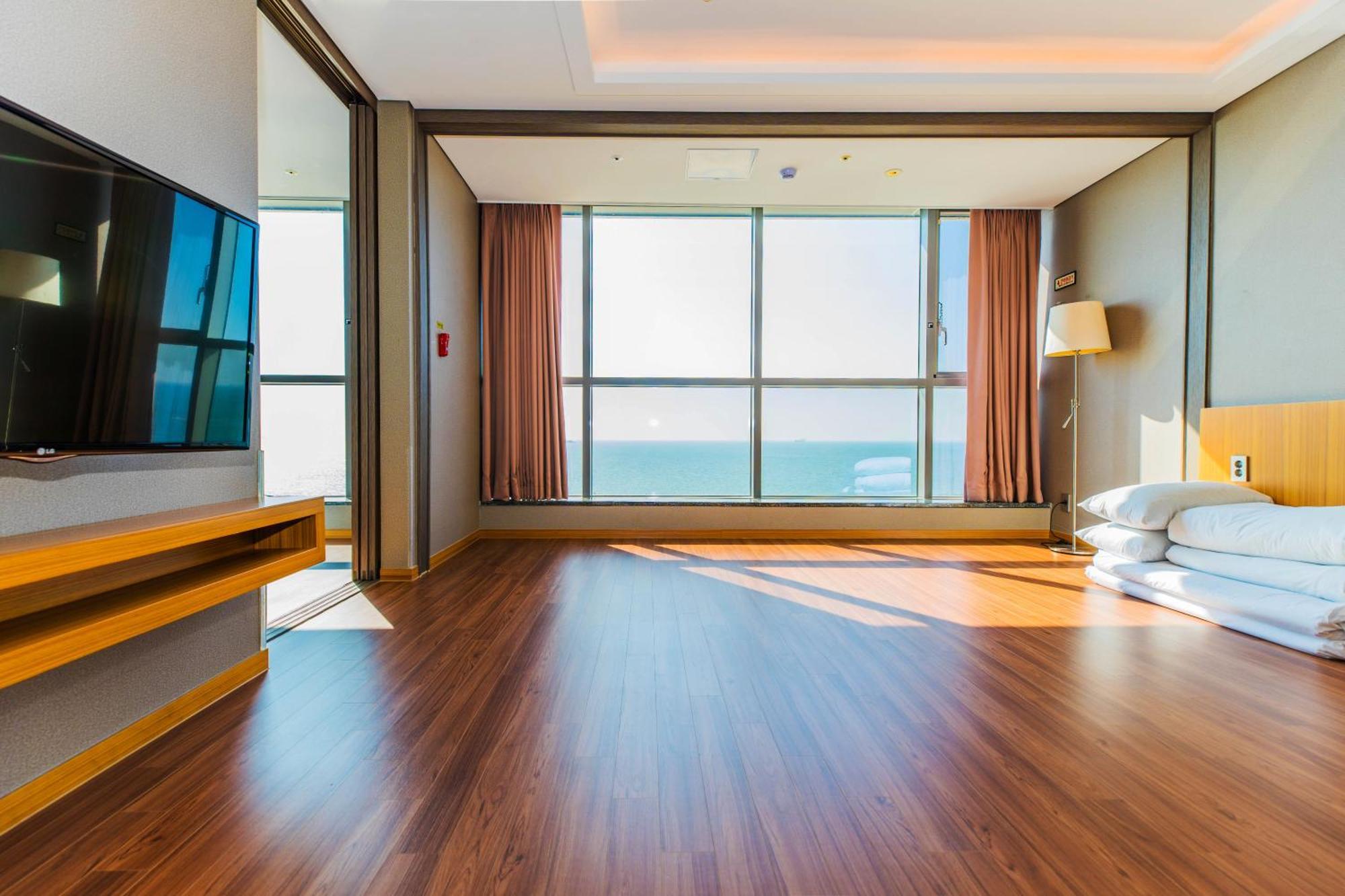 Hotel Solaire Порён Экстерьер фото